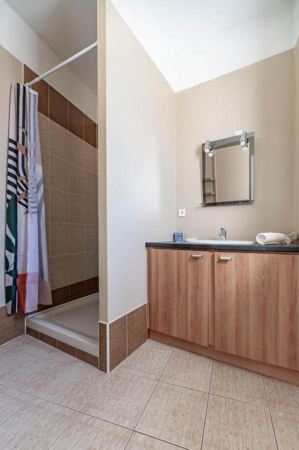 Le Belfort - Grand Appartement Avec Terrasse Et Parking Prive Виши Экстерьер фото