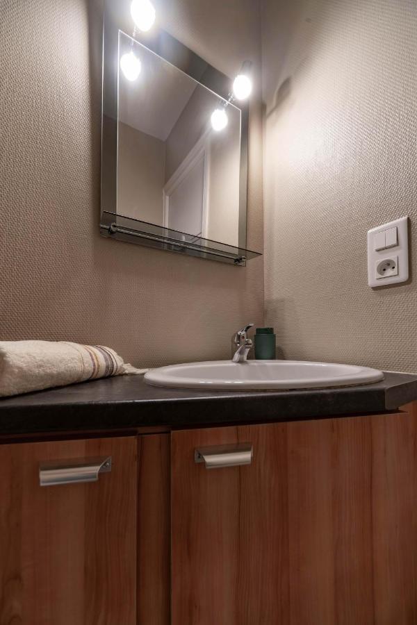 Le Belfort - Grand Appartement Avec Terrasse Et Parking Prive Виши Экстерьер фото
