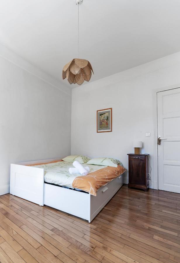 Le Belfort - Grand Appartement Avec Terrasse Et Parking Prive Виши Экстерьер фото